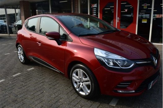 Renault Clio - 0.9 TCe Intens /navigatie/trekhaak - 1