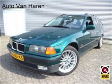 BMW 3-serie Touring - 318i Executive Automaat Sportstoelen