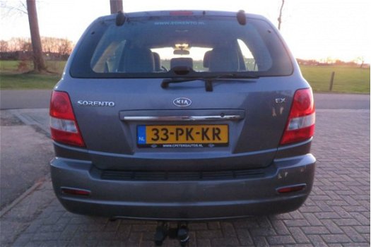 Kia Sorento - 2.4i 4WD met Opties en Slechts 128000 km - 1