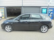 Mazda 3 Sport - Touring 1.6i-16v Executive ( FULL LEER )