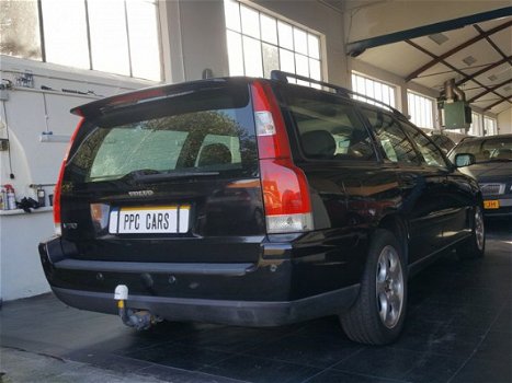 Volvo V70 - 2.4D Youngtimer Mooiste van Nederland - 1