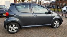 Toyota Aygo - 1.0-12V + / AUTOMAAT / 5 DRS/ Nieuwe APK/ AIRCO