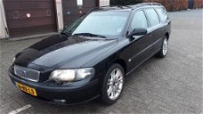 Volvo V70 - 2.4 T AWD Gtr. C.L., LEDER, ZEER MOOI