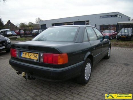 Audi 100 - 2.3 E - 1