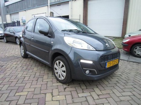 Peugeot 107 - 1.0 Access Accent - 1