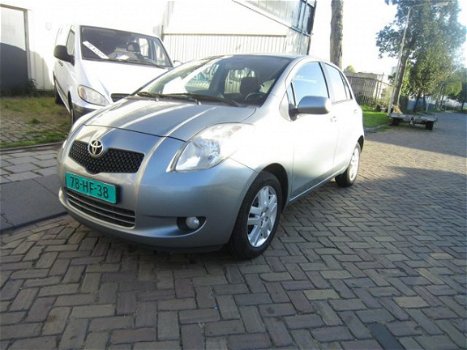 Toyota Yaris - 1.3 VVTi Luna standkachel - 1