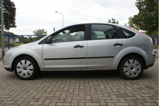 Ford Focus - 1.6-16V First Ed. - Automaat - Airco - Grote Beurt & APK - 1