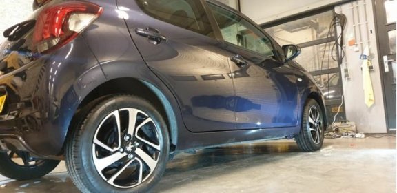 Peugeot 108 - 1.2 Puretech Allure TOP Airco/Camera/Garantie/Volle Optie - 1