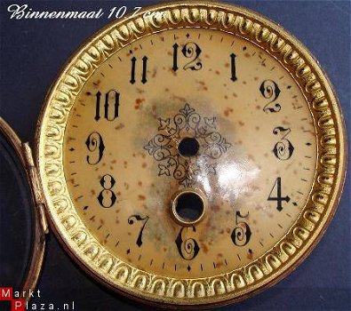 === Franse pendule deurtje = oud === 1751 - 1