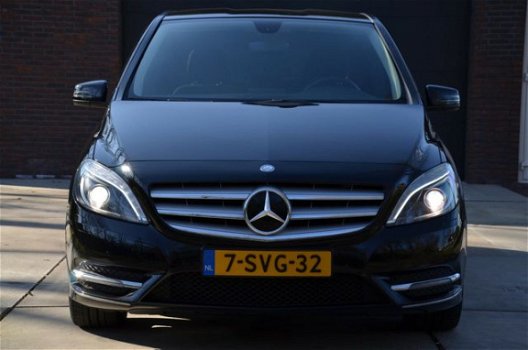 Mercedes-Benz B-klasse - 250 Ambition Xenon/Navi/Pdc/Lmv/Privacy-Glass/Cr-Controle/Alarm - 1