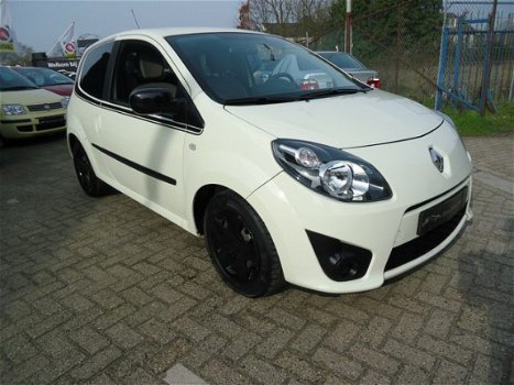 Renault Twingo - 1.2-16V Collection / 84.425 KM NAP / AIRCO / CRUISE CONTROL / GARANTIE / ELEK RAMEN - 1