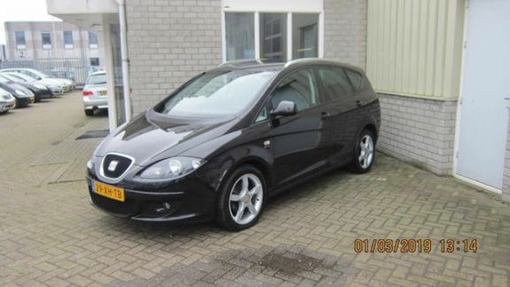 Seat Altea XL - 1.8 TFSI Stylance Zeer nette auto, goed onderhouden en rijd prima. Met Climate - 1