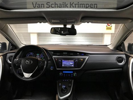Toyota Auris - 1.8 Hybrid Lease Pro Navigatie, Panoramadak, Climate, Cruise c. BTW auto, Dealer onde - 1