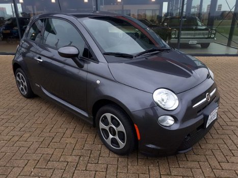 Fiat 500 - E 24kwh 2x Prachtige fiat 500e van 2015 met navigatie ! 1x 2016 model! - 1