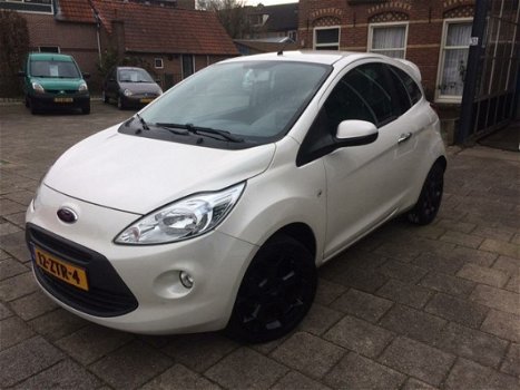 Ford Ka - 1.2 Titanium X start/stop Airco, Navigatie, Spoiler in kleur en 16 Inch Lichtmetaal - 1