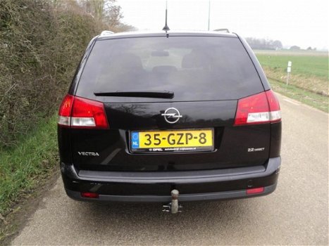 Opel Vectra Wagon - 2.2-16V Executive navigatie leder trekhaak pdc - 1