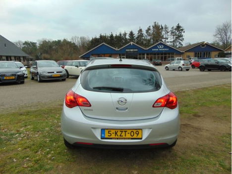 Opel Astra - 1.6 16V 116PK Cosmo - 1