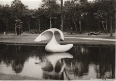 Otterlo Drijvende sculptuur Marta Pan