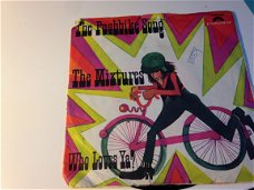 The Mixtures  The pushbike song