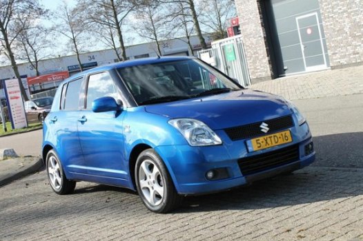 Suzuki Swift - 1.3 D Exclusive Blackline Huurkoop Inruil Garantie Service Apk - 1