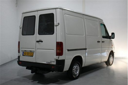 Volkswagen LT 28 - 2.5 TDI 109pk 2x Schuifdeur, Trekhaak, APK tot 12-2019 - 1