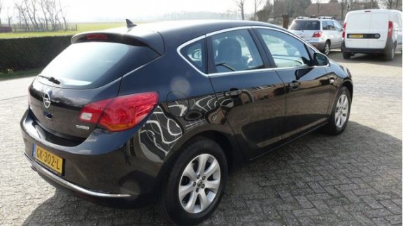 Opel Astra - 1.4 turbo 140pk 6 bak sport 5drs navi - 1