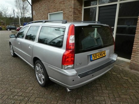 Volvo V70 - 2.4 D5 Edition - 1