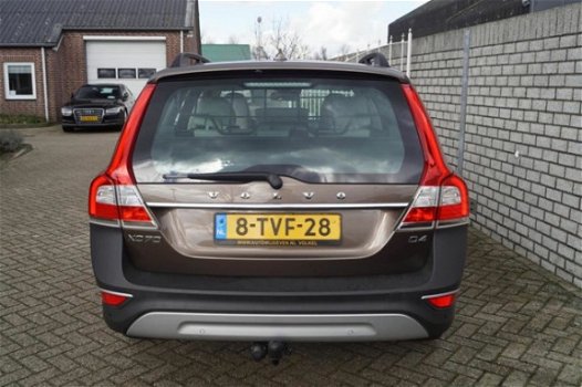 Volvo XC70 - 2.0 D4 FWD Momentum Autom Leder Navi Clima LMV PDC Cruise Trekhaak - 1