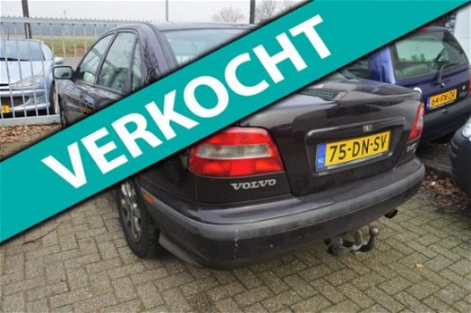 Volvo S40 - 1.8 trekhaak , airco , nw apk tot 9-3-2020 - 1