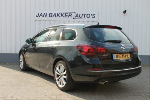 Opel Astra Sports Tourer - 2.0 CDTi GT Xenon | Led | full options | Rijklaar - 1