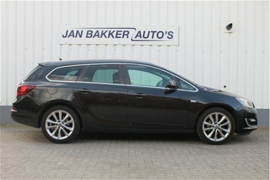 Opel Astra Sports Tourer - 2.0 CDTi GT Xenon | Led | full options | Rijklaar - 1