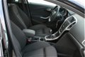 Opel Astra Sports Tourer - 2.0 CDTi GT Xenon | Led | full options | Rijklaar - 1 - Thumbnail