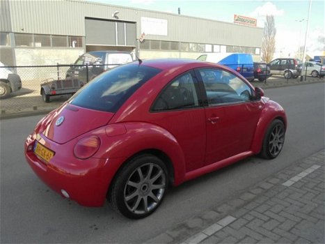 Volkswagen New Beetle - 2.0 Highline Airco - 1