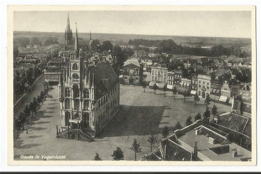 Oude ansichtkaart Gouda in vogelvlucht - 1