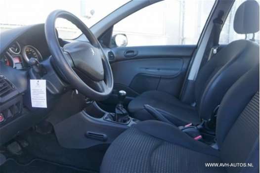 Peugeot 206 - 1.1 Access Lite - 1