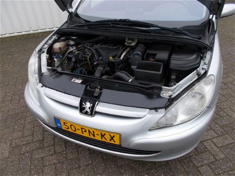 Peugeot 307 SW - 2.0 HDiF Navtech - 1