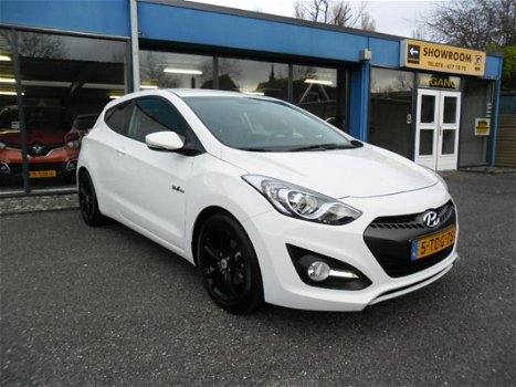 Hyundai i30 - 1.6 I-MAGINE NAV ECC LMV PDC 16373 KM RIJKLAARPRIJS - 1