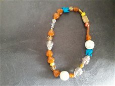 zgan.kinder ketting met kralen en olifantjes