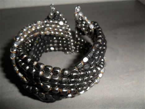 zwart met zilverkleur en steentjes armband - 7