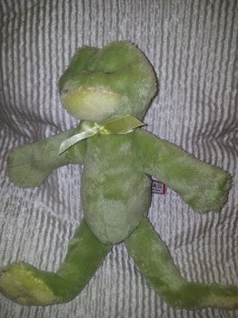 * 895 Douglas the Cuddle Toy frog kikker 20cm - 1