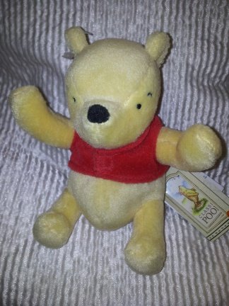 * 896 Disney classic POOH Nieuw met kaartje 13 cm - nr. 1