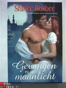 Shirlee Busbee Gevangen in het maanlicht