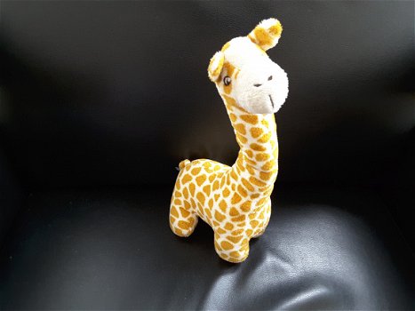 *1538 Giraf Giraffe knuffel bruin gevlekt 28cm Hema Evora - 2