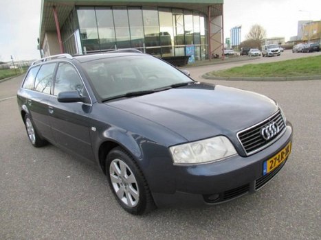 Audi A6 Avant - 2.4 MT - 1