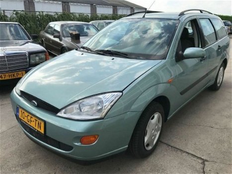 Ford Focus Wagon - 1.6i 16V Trend - 1