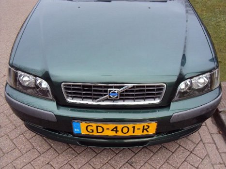 Volvo V40 - LPG-G3 1.8 16V 115PK, AIRCO, Trekhaak, nw kopp - 1