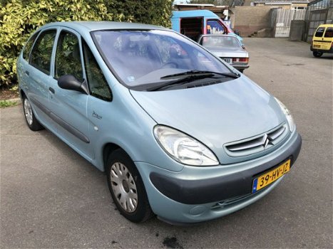 Citroën Xsara Picasso - 1.8i-16V Plaisir 209.832km NAP airco trekhaak - 1