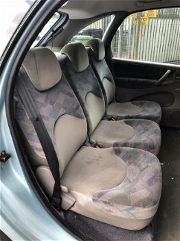 Citroën Xsara Picasso - 1.8i-16V Plaisir 209.832km NAP airco trekhaak - 1