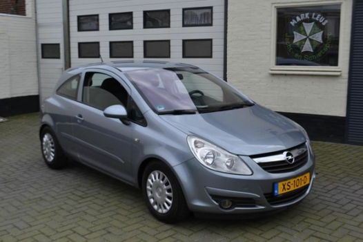 Opel Corsa - 1.2-16V Essentia Sportife - 1