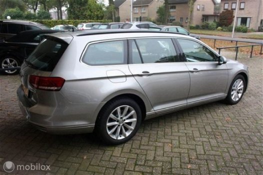 Volkswagen Passat Variant - 1.6TDI Comfortline Aut, Navi, Climat, ACC, Lm - 1